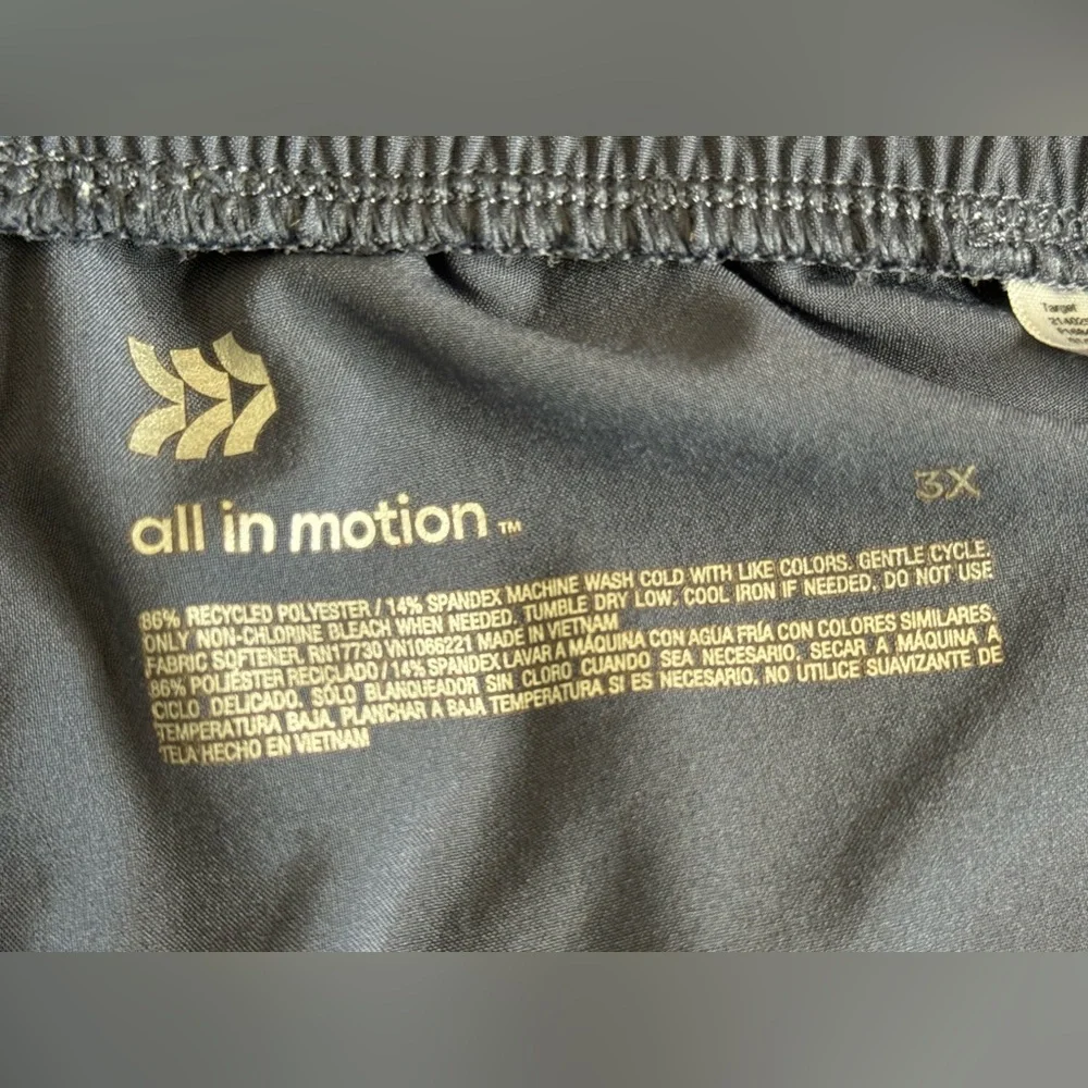 Women’s All in Motion Joggers/ taper pants Bundle Grey, Olive, & Black, 3X - Picture 11 of 15